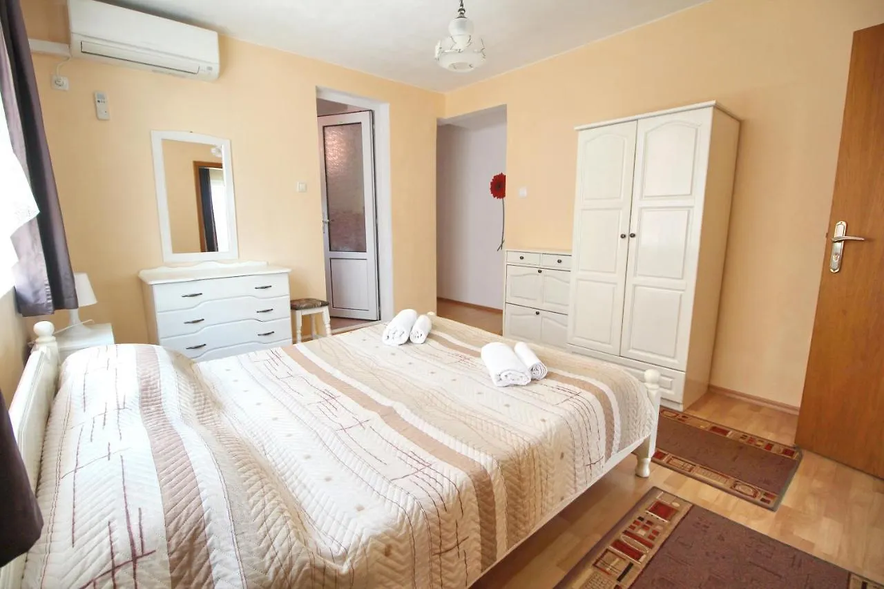 **  Family Guest House Kostovi Sozopol Bulgaria
